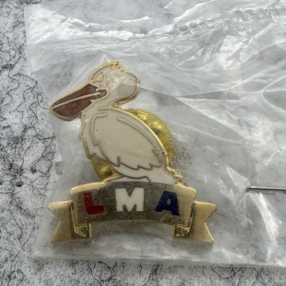 LMA Pelican Lapel Hat Tie Vest Pin Vintage Gold Tone White Collectible Bird